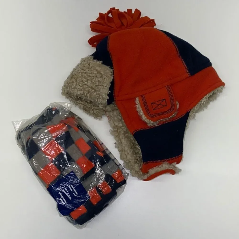 NWT GAP SET GLOSS & Hat 8 years